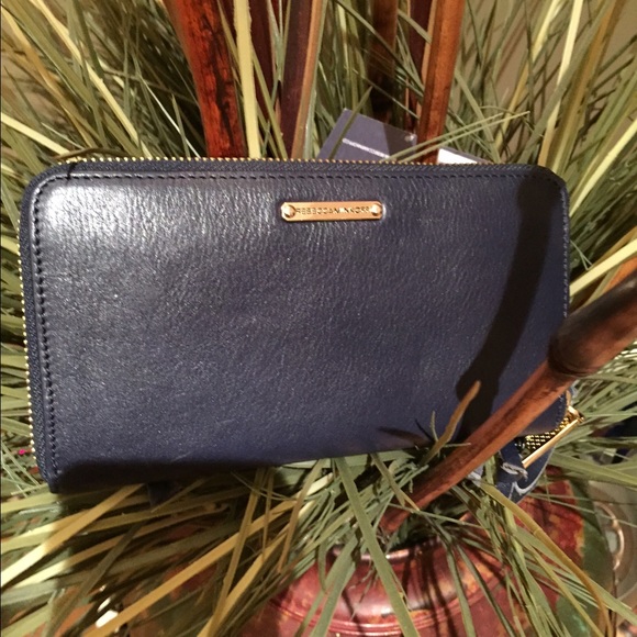 REBECCA MINKOFF THREE ZIP BLUE WALLET. NEW! - Picture 2 of 4