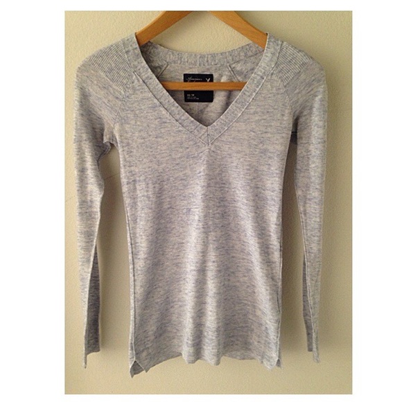 PURPLE AND WHITE LONG SLEEVE SHIRT SWEATER.💜😍