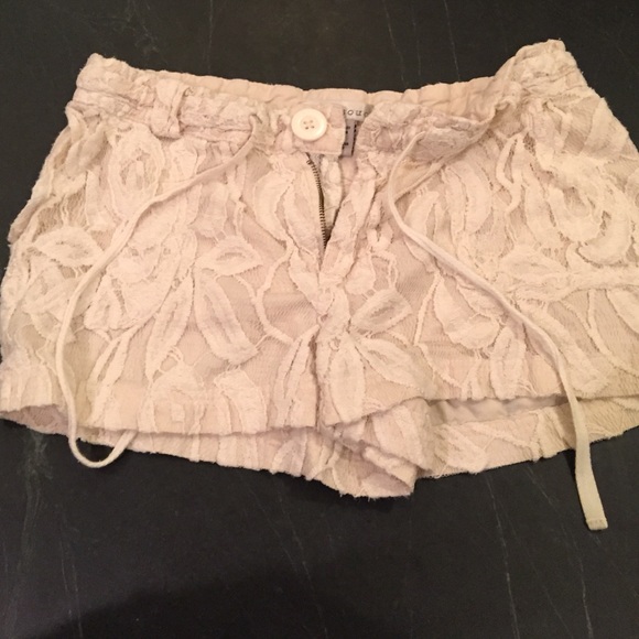 Sans souci white lace shorts
