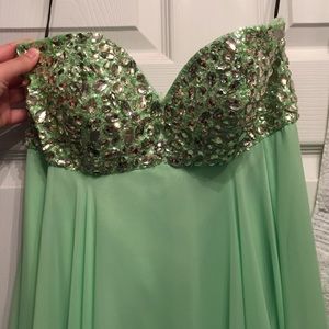 Alyce mint green prom dress!