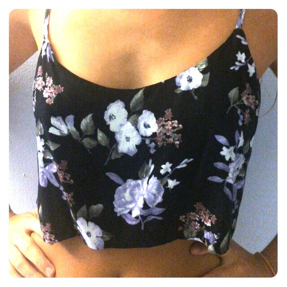 FOREVER 21 crop top