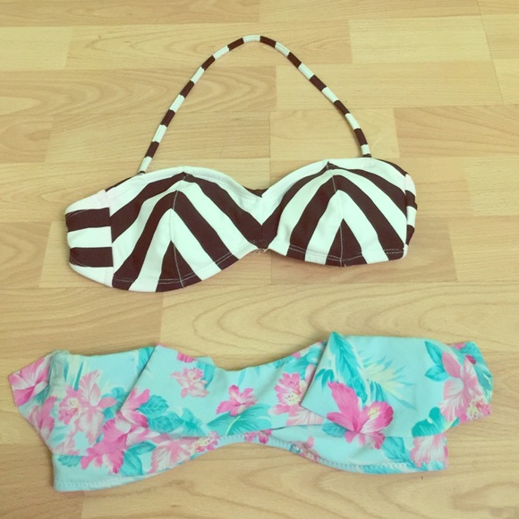 ❌❌SOLD❌bikini tops and 1 bottom