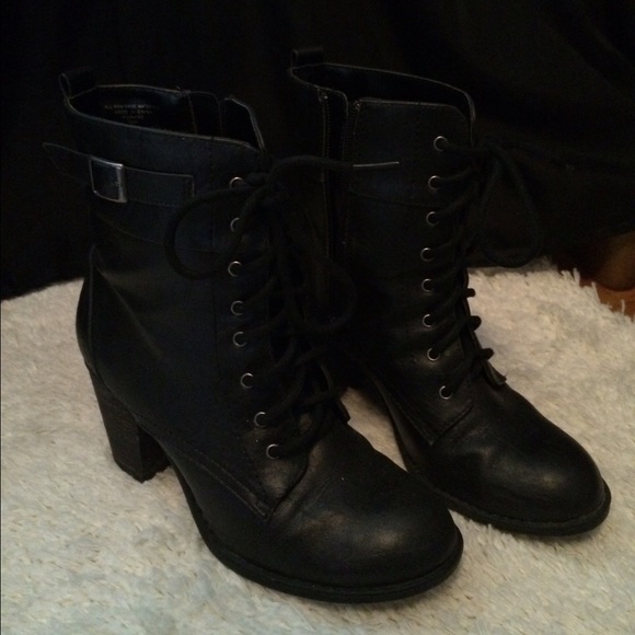 Diba Black Boots