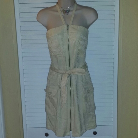 Halter style front zipper dress NWT - Picture 1 of 4