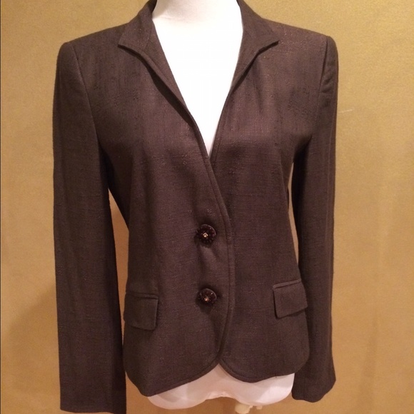 Zara brown blazer with decorative buttons.