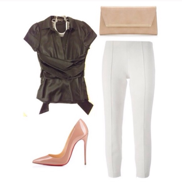 BCBG like new!!! Black Silk Cap Sleeve Top XS - Picture 2 of 4