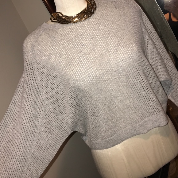 🌟SOLD🌟 Make me an Offer🌟 Michael Kors Crop - Picture 3 of 4