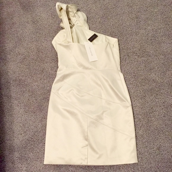 NWT The Limited Ivory Wedding or Reception Dress - Picture 3 of 4