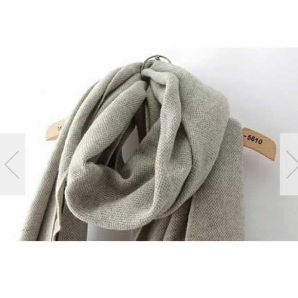 Scarf - Picture 2 of 4