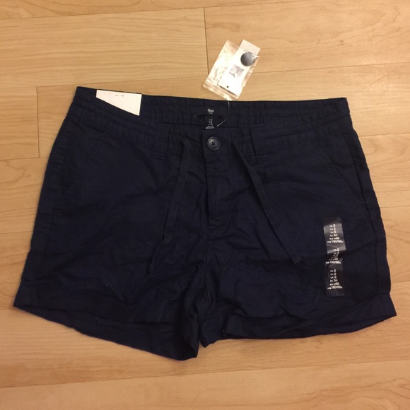 NWT GAP shorts