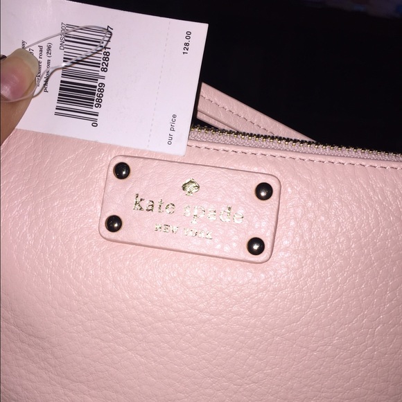 Brand new Kate spade pink Chrissy wristlet