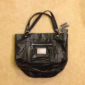 Women black coach handbag