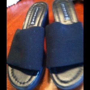 Steve Madden, black sandal