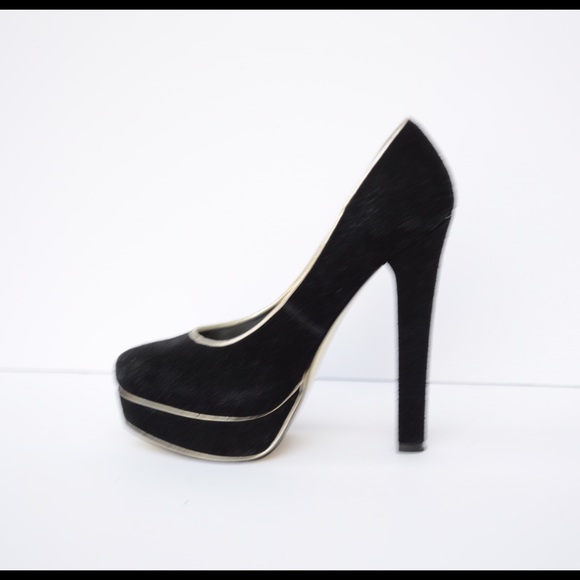 Black Suede Steve Madden Heels - Picture 3 of 3