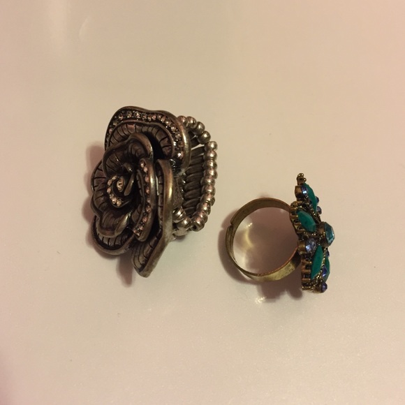 Jewelry bundle - Picture 2 of 3