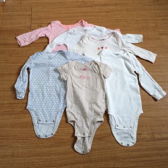 LOT 12 month Excellent Condition Onesies Infant