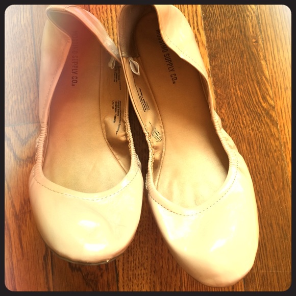 Mossimo supply co nude ballet flats