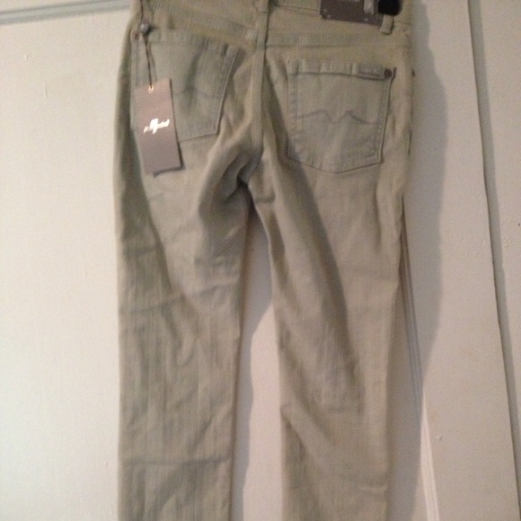 NWT 7 For All Mankind Light Wash Rhigby Skinnies - Picture 2 of 3