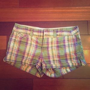 American Eagle Sz 6 Plaid Shorts
