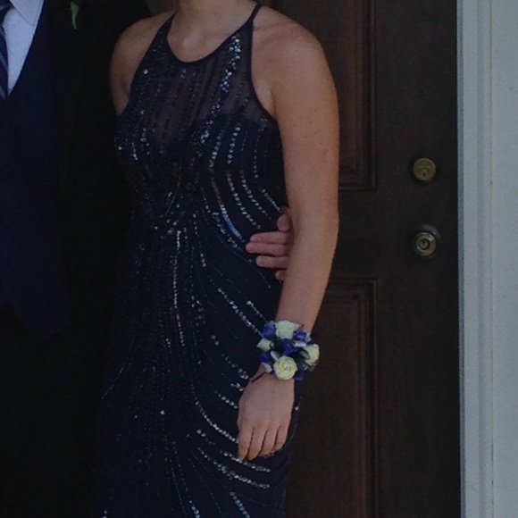 Prom dress - Picture 3 of 3