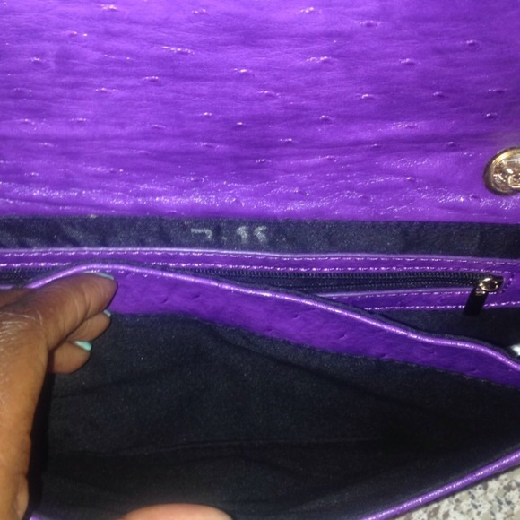 Purple ostrich leather purse - Picture 2 of 4