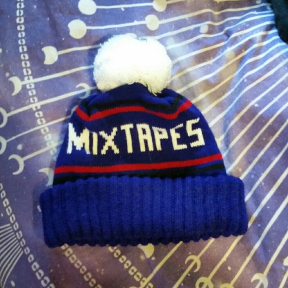Hot Topic Accessories - Mixtapes beanie