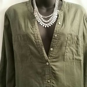 Old Navy olive green linen shirt.