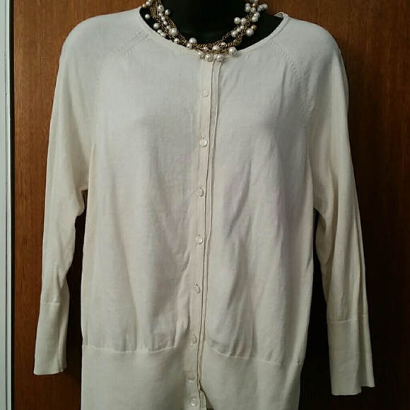 Ann Taylor cream 3/4 sleeve sweater with mesh trim