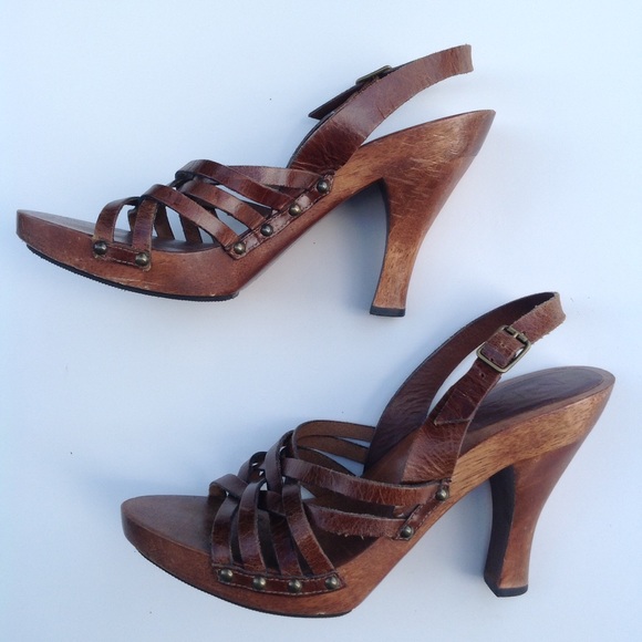 MIA brown leather wood Brazil sandals 7