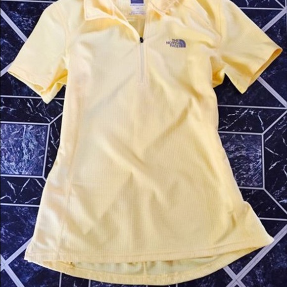 Women's Northface polo - Picture 3 of 3