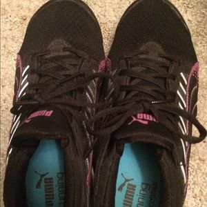 black and pink puma shoes