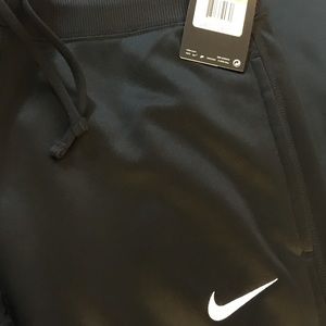 Nike fleece ladies fit sweatpants