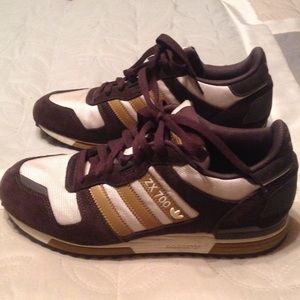 Brown Adidas men's shoes