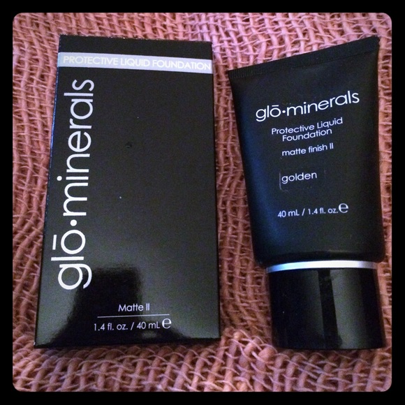 Glo Minerals Protective Foundation Matte II HONEY
