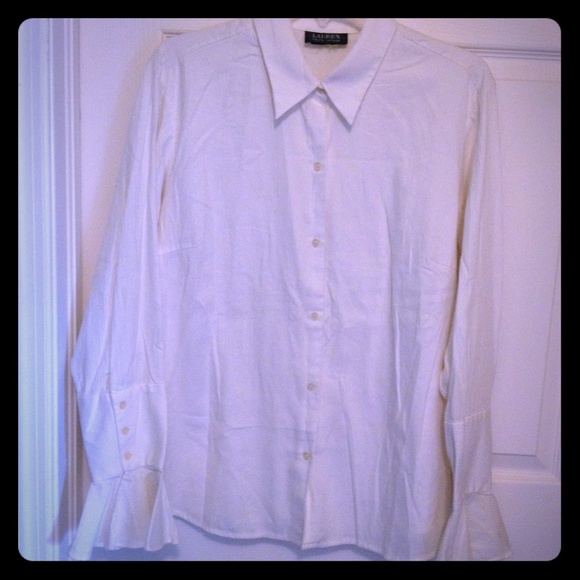 Gorgeous Lauren white ruffle sleeve shirt