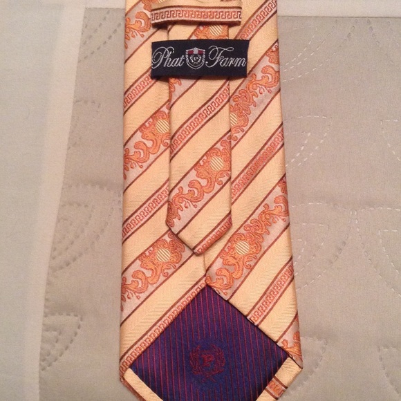 Phat farm tie - Picture 2 of 2