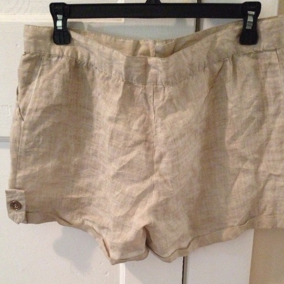 Cream Linen Shorts - Picture 2 of 2