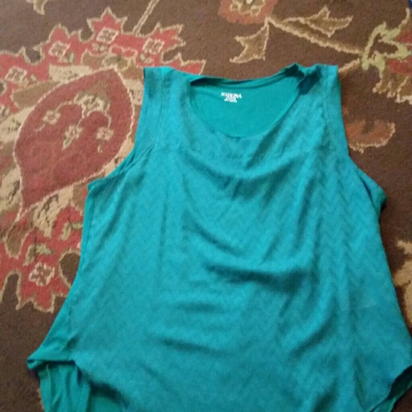 Sleeveless Top - Picture 1 of 1