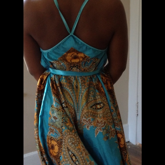 NWT Paisley Handkerchief Maxi Dress - Picture 3 of 4