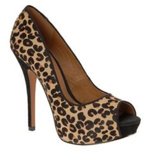 Leopard Pumps