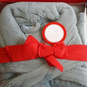 Plush comfort robe with headband