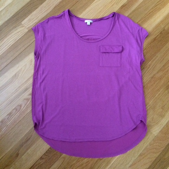 🔸 GAP Scoopneck Loose Fit Pocket Tee 🔸 - Picture 2 of 4