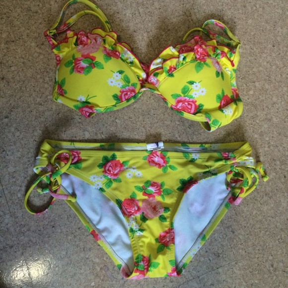 Push Up Bikini Set - Picture 4 of 4