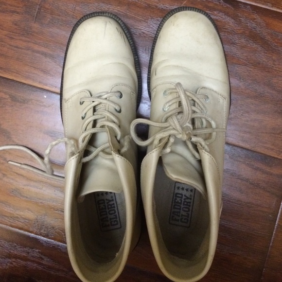faded glory cream ankle combat boots 7.5 - Picture 2 of 3