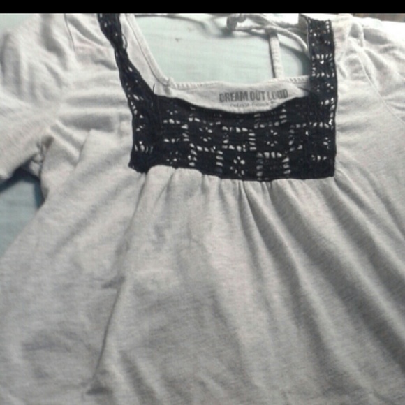 Grey top