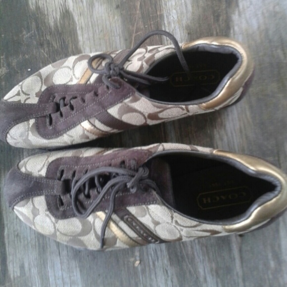 Coach Katelyn 7medium gold/dark brown, c's on tan