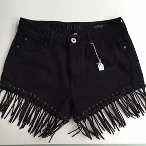The Kylie Jenner DL1961 "Ivy" Black Shorts