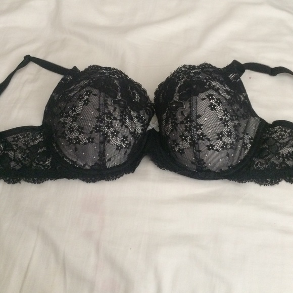 Black lace Victoria Secret Bra