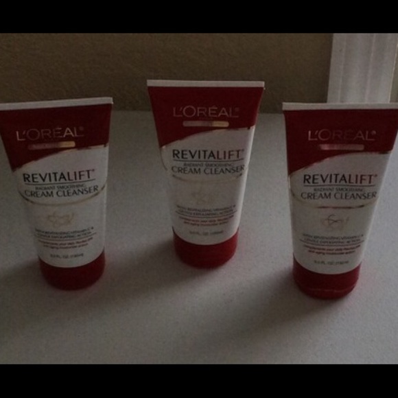3 New Loreal revitalift  cleansers. 💖