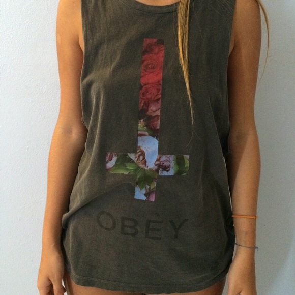 OBEY cross top